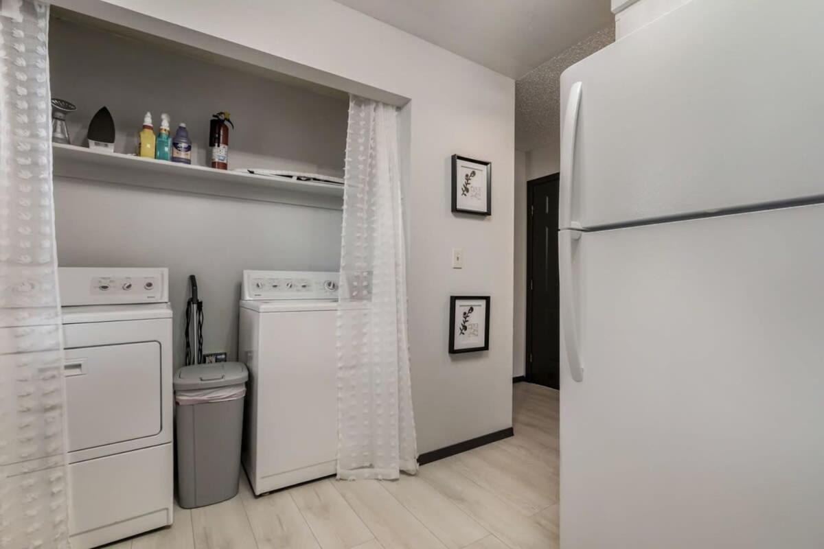Charming 2bd Near To Stores Restaurants & Hiking Apartment